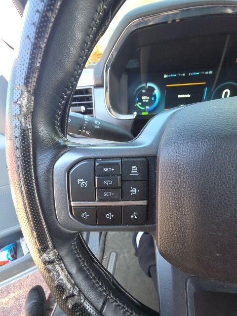 2023 Ford F-150 Lightning XLT