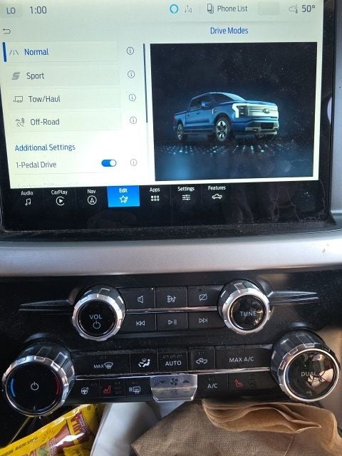 2023 Ford F-150 Lightning XLT