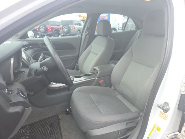 2013 Chevrolet Malibu LS 1FL