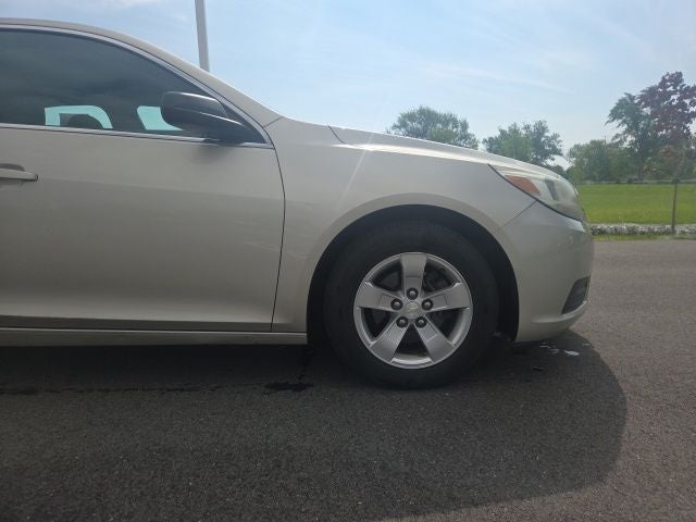 2015 Chevrolet Malibu LS 1FL
