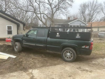 2005 Chevrolet Silverado 2500HD LS