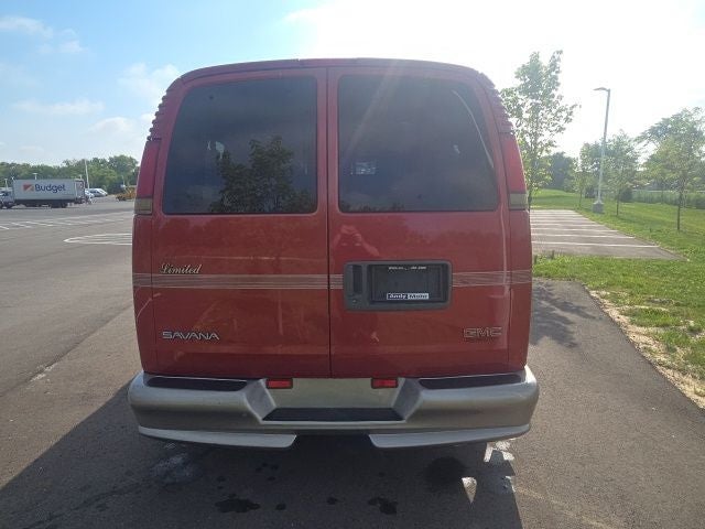 2002 GMC Savana G1500 135 WB