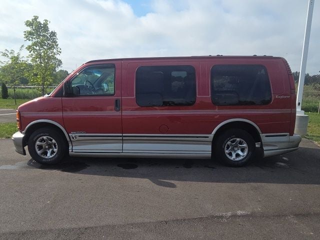 2002 GMC Savana G1500 135 WB