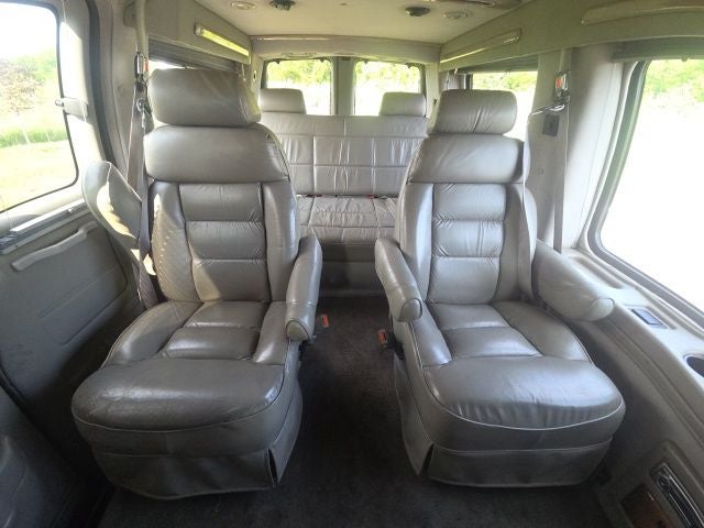 2002 GMC Savana G1500 135 WB