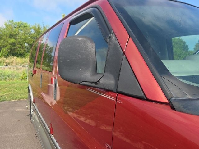 2002 GMC Savana G1500 135 WB
