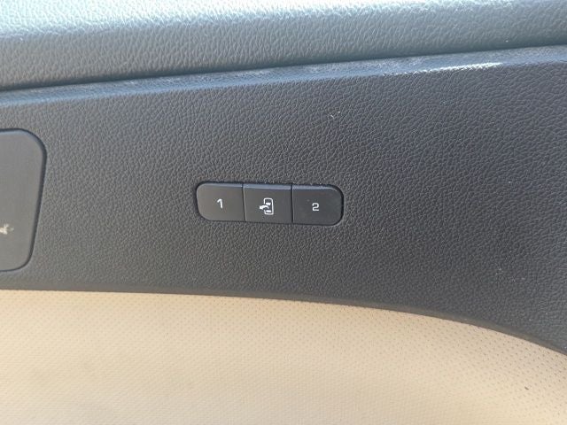 2011 GMC Acadia Denali