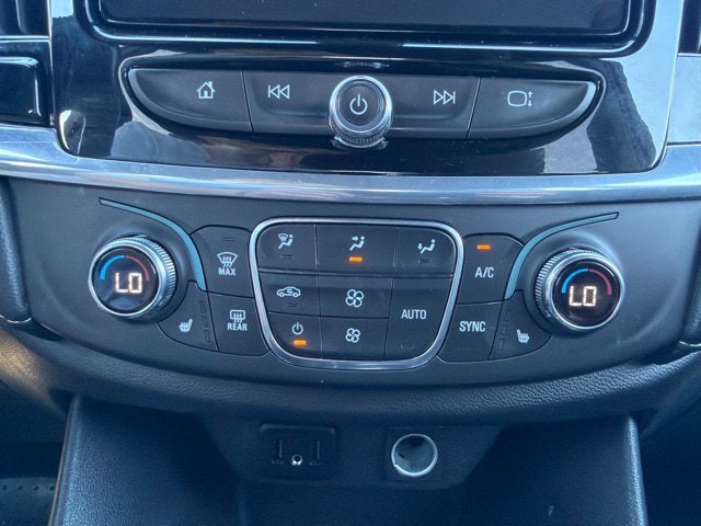 2022 Chevrolet Traverse LT Leather