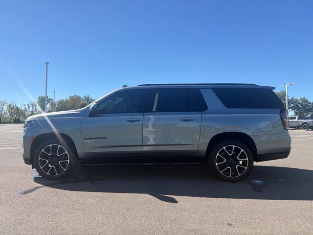 2023 Chevrolet Suburban RST
