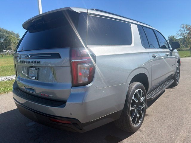 2023 Chevrolet Suburban RST