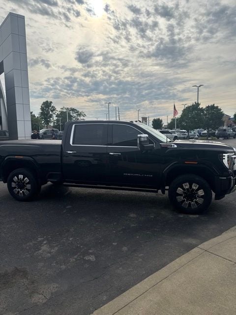2024 GMC Sierra 2500HD Denali