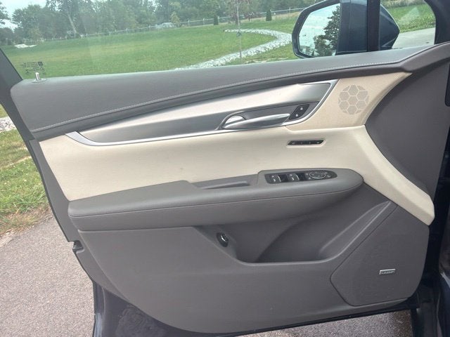 2018 Cadillac XT5 Premium Luxury