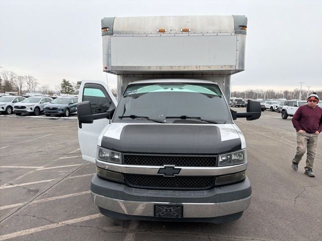 2017 Chevrolet Express 3500 Work Van Cutaway
