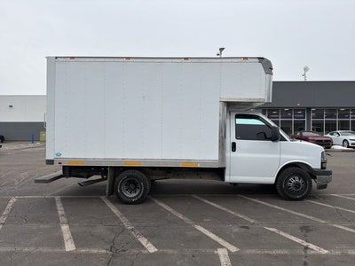 2017 Chevrolet Express 3500 Work Van Cutaway