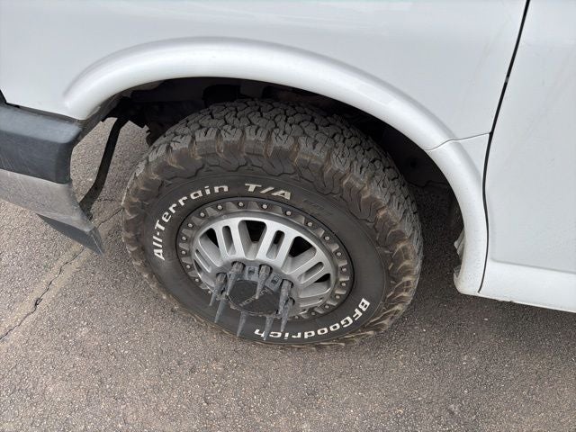 2017 Chevrolet Express 3500 Work Van Cutaway