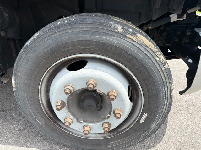 2019 Chevrolet Silverado 5500HD Work Truck Stake Body