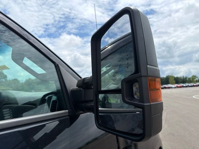 2019 Chevrolet Silverado 5500HD Work Truck Stake Body