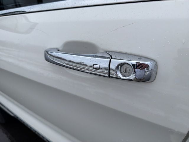 2011 Jeep Grand Cherokee Overland