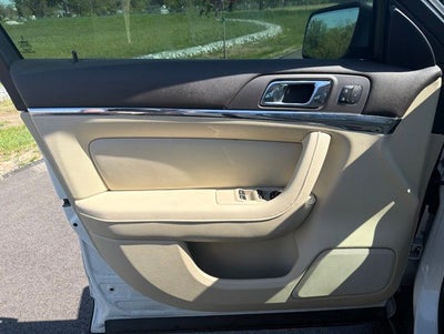 2013 Lincoln MKS Base