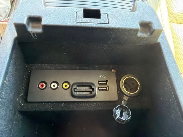 2013 Lincoln MKS Base