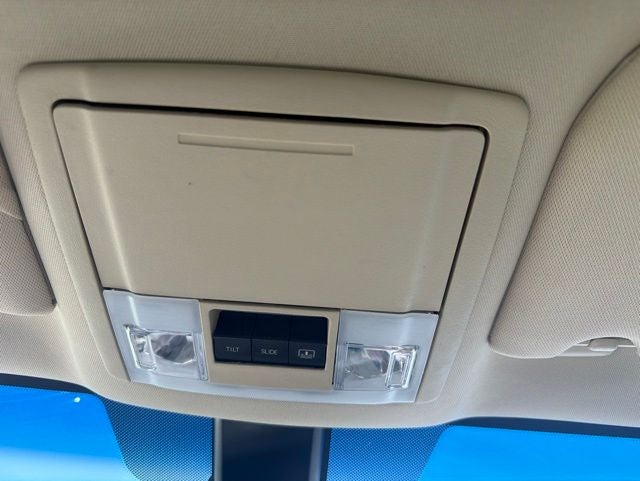 2013 Lincoln MKS Base