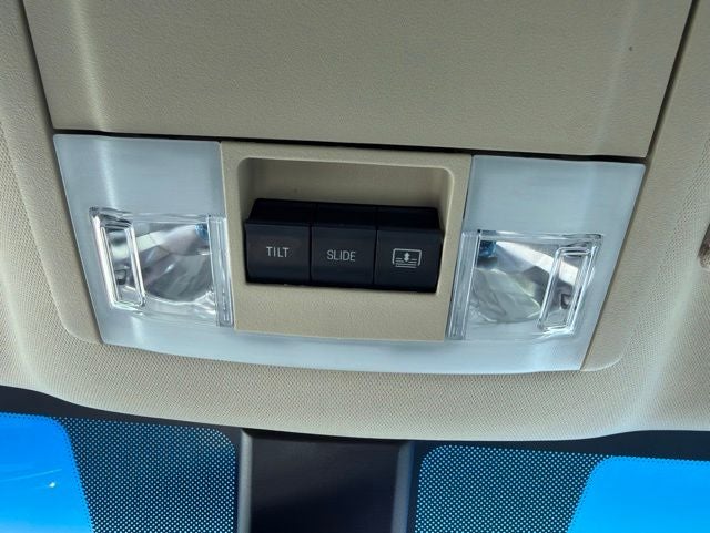 2013 Lincoln MKS Base