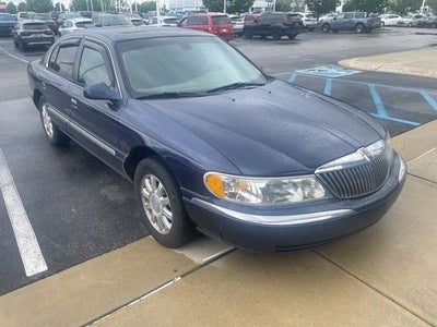 2002 Lincoln Continental Base
