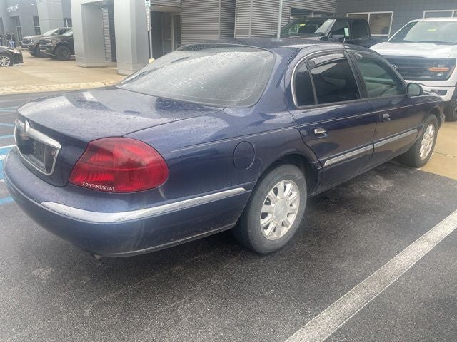 2002 Lincoln Continental Base