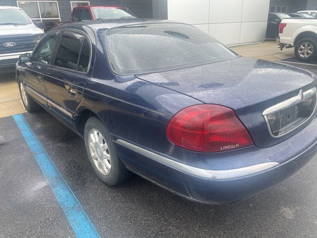 2002 Lincoln Continental Base