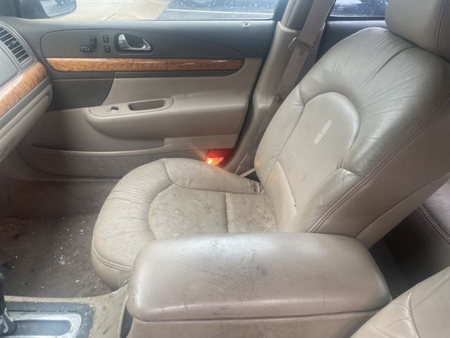 2002 Lincoln Continental Base