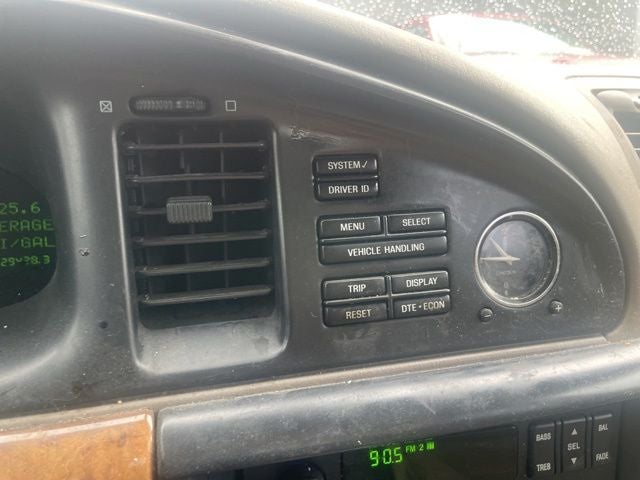 2002 Lincoln Continental Base