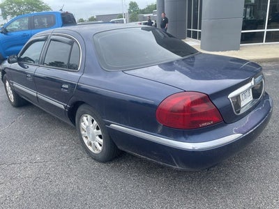 2002 Lincoln Continental Base