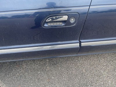 2002 Lincoln Continental Base