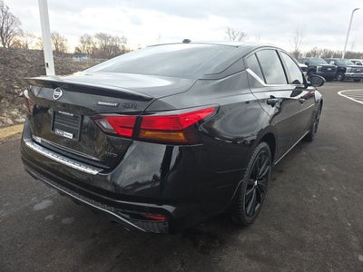 2022 Nissan Altima 2.5 SR