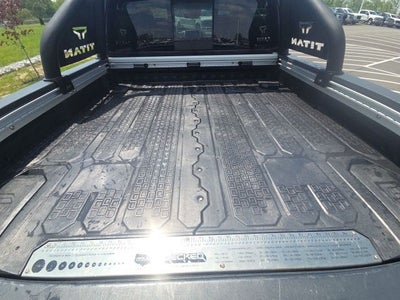 2020 Nissan Titan SL