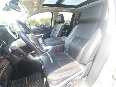 2020 Nissan Titan SL