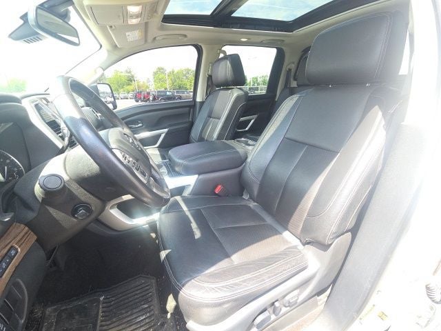 2020 Nissan Titan SL