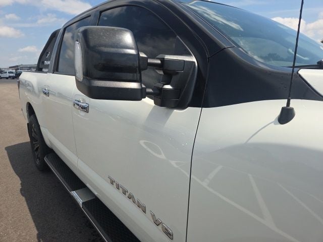 2020 Nissan Titan SL