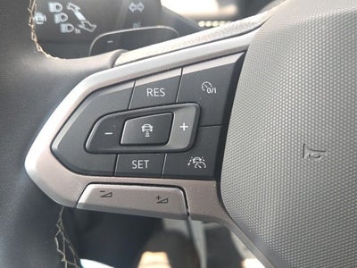 2024 Volkswagen Atlas Cross Sport 2.0T SE w/Technology