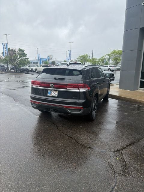 2024 Volkswagen Atlas Cross Sport 2.0T SE w/Technology