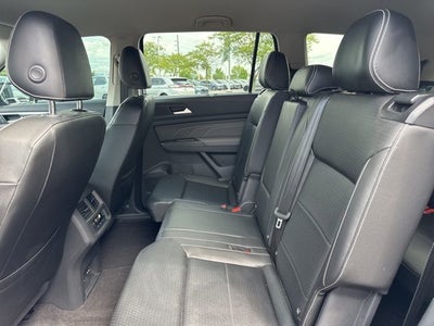 2022 Volkswagen Atlas 3.6L V6 SE w/Technology