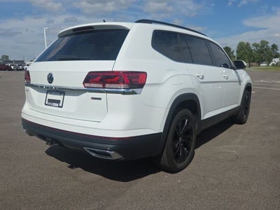 2022 Volkswagen Atlas 3.6L V6 SE w/Technology
