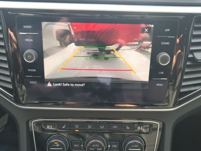 2022 Volkswagen Atlas 2.0T SE w/Technology