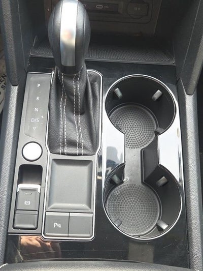 2022 Volkswagen Atlas 2.0T SE w/Technology