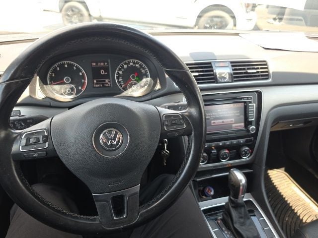 2015 Volkswagen Passat 1.8T SE