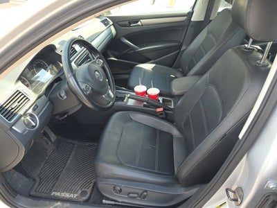 2015 Volkswagen Passat 1.8T SE