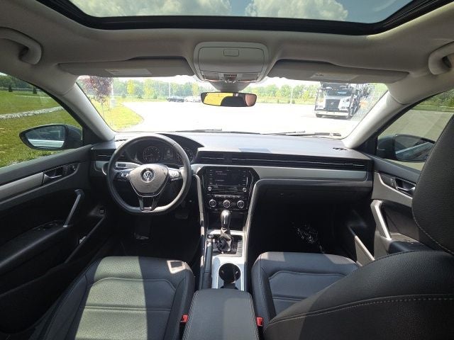 2022 Volkswagen Passat 2.0T SE