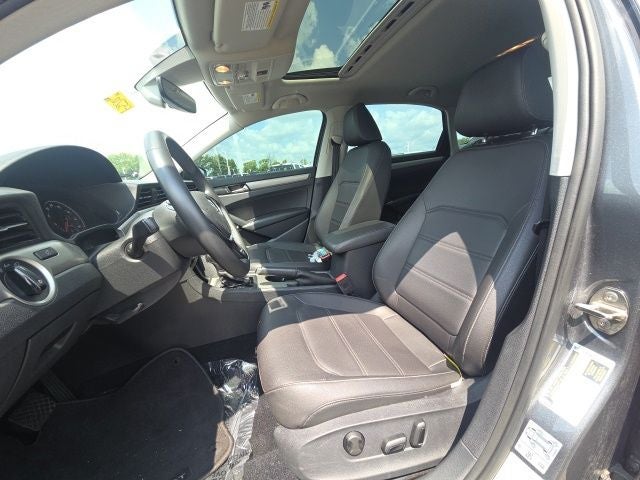 2022 Volkswagen Passat 2.0T SE