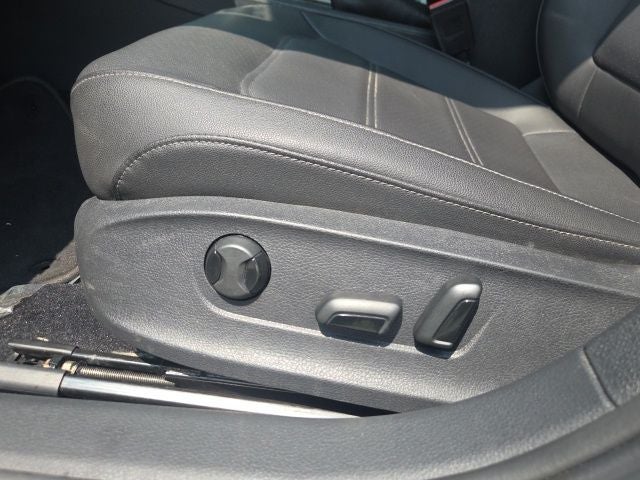 2022 Volkswagen Passat 2.0T SE