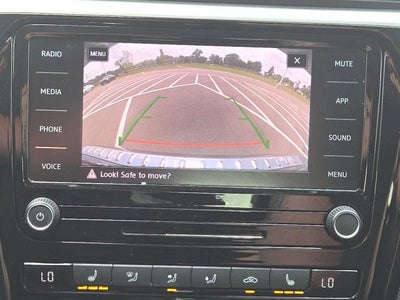 2022 Volkswagen Passat 2.0T SE