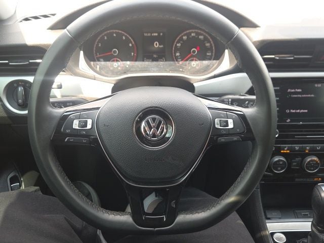 2022 Volkswagen Passat 2.0T SE